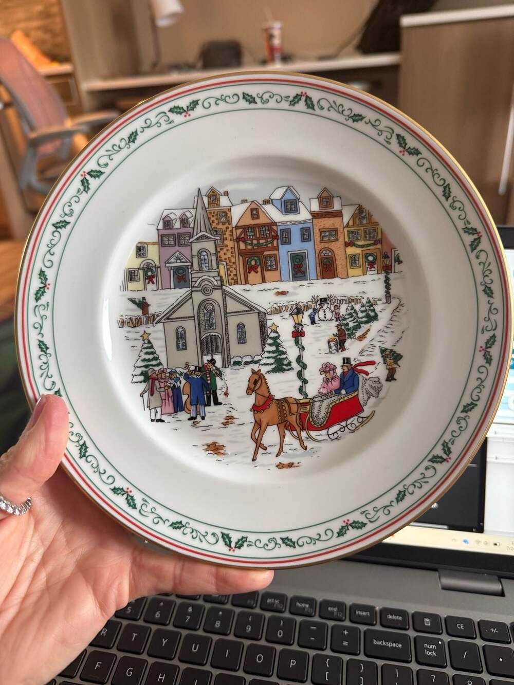 Royal Worcester Village Christmas Fine Porcelain Salad Plate